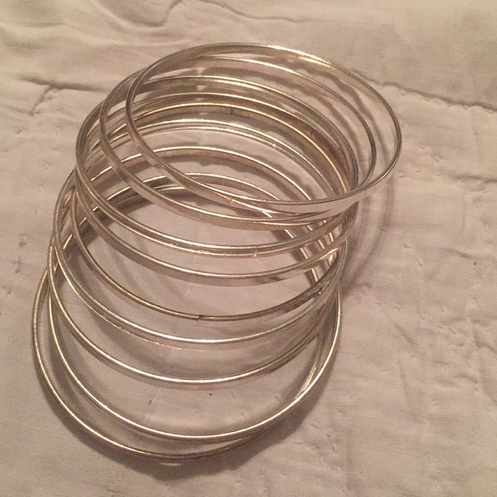 Silver toned bangle bracelet set